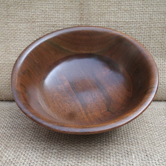Vintage Vermillion Handcrafted Walnut Wood Bowls Set of 4 - Picture 9 of 16